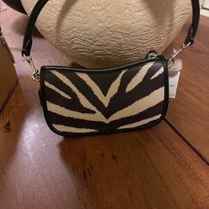 BNWT Coach zebra print swinger bag